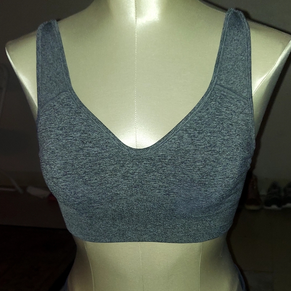 Puma Performance Sports Bra  SIZE SMALL NWOT